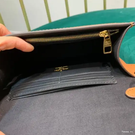 Cheap LOUIS VUITTON DAUPHINE BUMBAG 0501